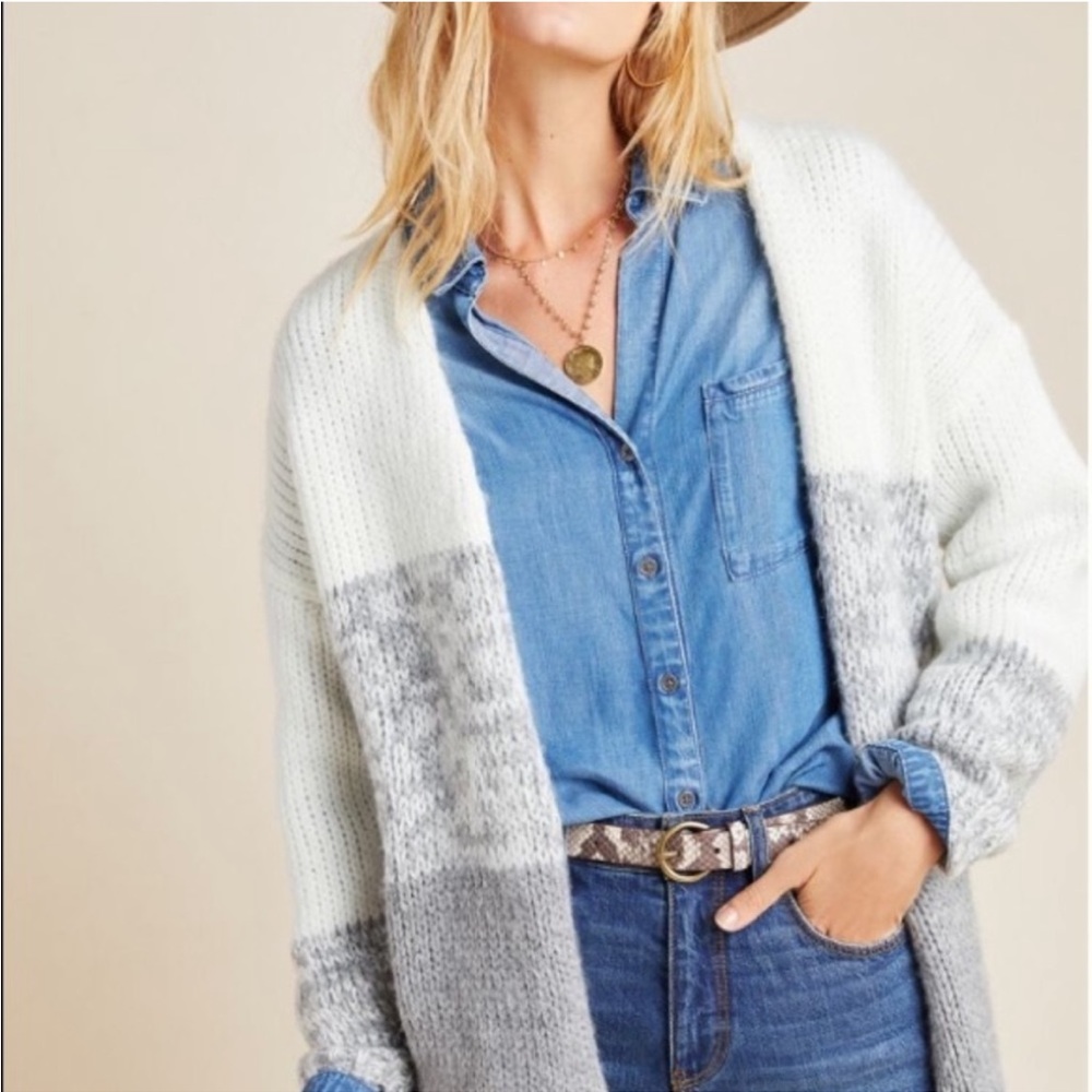 Soft Knit Colorblock Women's Sweater - White & Light Gray